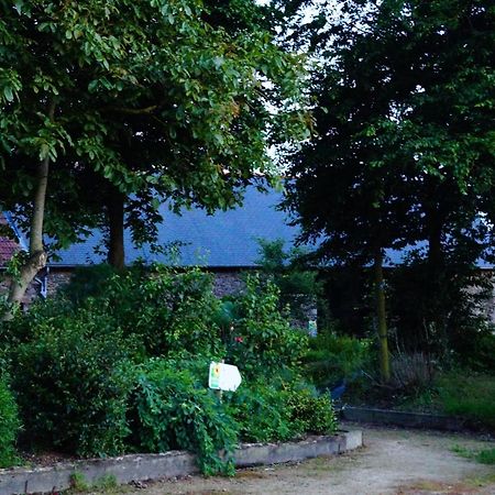 Bed and Breakfast Aux Greniers A Reves Plestan Екстер'єр фото