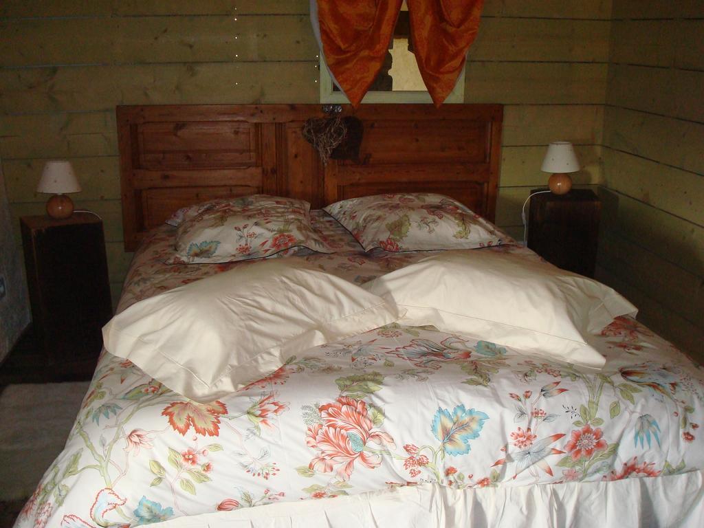 Bed and Breakfast Aux Greniers A Reves Plestan Екстер'єр фото